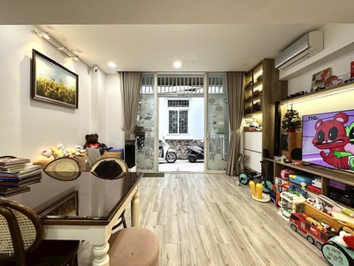 Bán nhà chính chủ - trần bình trọng - p5 bình thạnh - hẻm 5m - 4pn lớn - nhà 4 tầng - bán 7.7 tỷ - 2