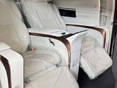 Giao ngay Lexus LM500h 4 chỗ VIP, sản xuất 2025, mới 100. 4