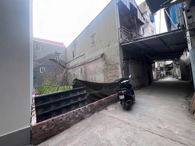 Chị gái cân bán nhanh 63m đất đường thông oto đõ cửa phương đình - đan phượng 1