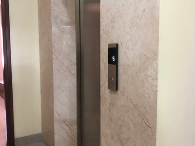 Bán nhà mặt phố cầu đất, 80m2, 6 tầng thang máy, mặt tiền 4m, 39 tỷ, vỉa hè rộng, phù hợp làm văn 2