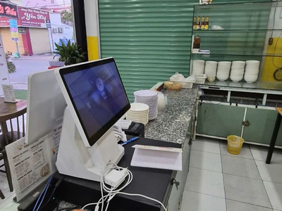 Sang quán bún chả cá hoặc sang hợp đồng mặt bằng trống 2