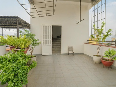 Nhà bán tân bình   gần hẻm xe tải cmt8   cv lê thị riêng   71m    5 tầng   giá 11.46 3