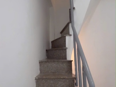 Nhà chính chủ - giá tốt - vị trí đẹp tại ngõ văn hương 3