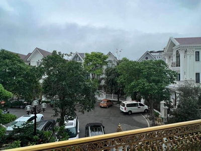 Biệt thự thượng lưu vinhomes riverside 206m x 4tầng, mặt tiền 15m, nội thất cao cấp, an ninh tuyệt 1