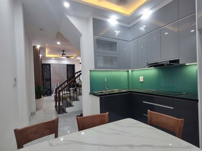 Nhà phố nguyễn xiển-35m 5tầng- gần trường, chợ  ô tô đỗ cách 30m- nhỉnh 8 tỷ 1