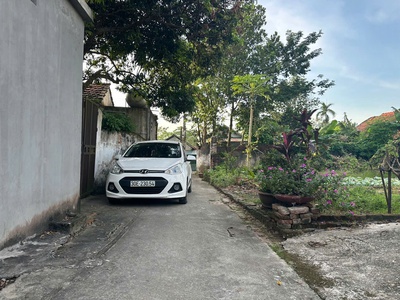 Có 102 duy nhất đan phượng 43,6m đường thông ,tứ tung.ô tô nằm trong đất. giá chỉ 2 tỷ 1