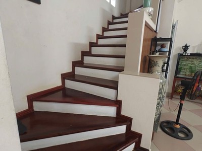 Bán nhà việt hưng long biên-dân xây- oto- 45m 5 tầng ô chờ thang máy nhỉnh 9 tỷ tl 0