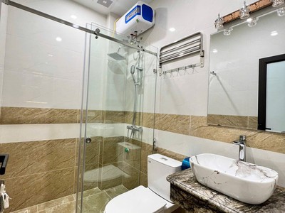 Nhà phố khương đình-40m 7tầng, thang máy-ngõ thông ô tô con đỗ cách 10m- nhỉnh 12 tỷ 2