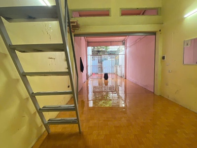 Chính chủ cho thuê nhà 2 tầng phố lý sơn, long biên 4