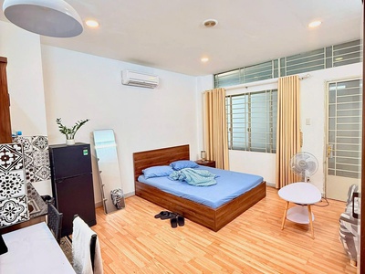 Bán nhà mặt tiền trường sơn - đối diện cv hoàng văn thụ, 4,3x21m, 5 t, hđt 40tr, 24,8 tỷ. 2