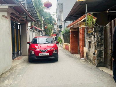 Nhà nhỏ xinh ngõ 268 ngọc thụy 2 tầng 2 ngủ trung tâm long biên 0