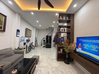 Bán nhà tân mai- hoàng mai, ô tô, lô góc, 40/42 m2, 4 tầng, mt 6 m, giá 11 tỷ. 0