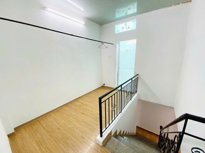 Thanh Lý Phát Mãi Mặt Tiền Giáp Gần Đường QL1A - 1Tỷ190Triệu 7