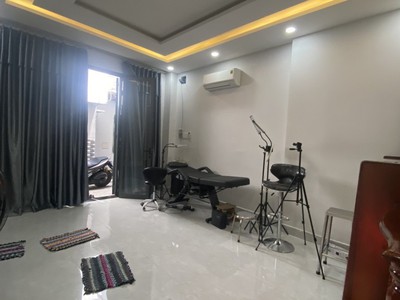 BÁN NHÀ QUẬN 5 Nhà mới đẹp trung tâm vài bước ra Trần Hưng Đạo Hẻm 977 Trần Hưng Đạo 1