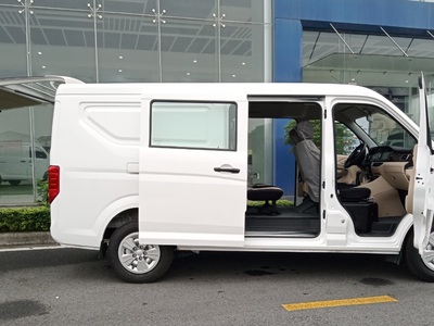 Bán xe tải van đi phố số tự động Thaco tải 945Kg 1