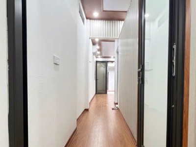 Bán Nhà Tập Thể Ngọc Lâm, Long Biên 1T, 42m2 giá 3,65 tỷ ô tô nhỏ đỗ cửa 3