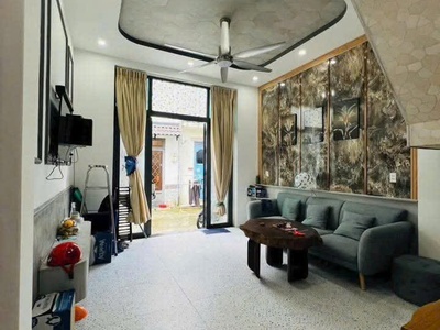 Nhà cực phẩm phong cách Indochine 1 trệt 3 lầu gần bến xe buýt hiệp thành q12 4