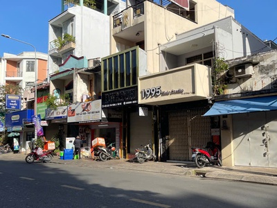 Mặt tiền độc lập, đoạn ngay chợ sầm uất nhất nhà 4 tầng chỉ 8.95 tỷ 1