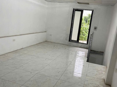 Bán nhà chính chủ - vị trí đẹp tại ngõ 3-1 số 4 đường thống nhất, hữu hoà - tả thanh oai 2