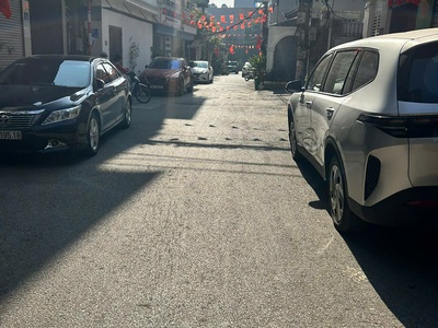 Nhà đẹp chính chủ - giá tốt - vị trí đẹp chỉ 3 bước ra cầu chui ngô gia tự, oto đỗ cổng 1