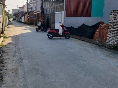 Bán gấp lô đất 90m    100 thổ cư   sóc sơn 2