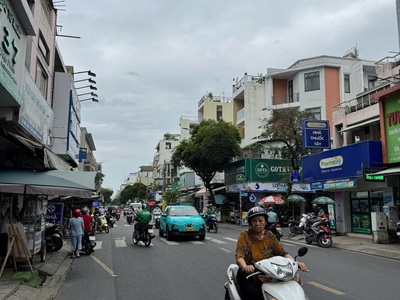 Mặt tiền độc lập, đoạn ngay chợ sầm uất nhất nhà 4 tầng chỉ 8.95 tỷ 2