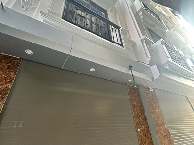 Nhà đẹp chính chủ - giá tốt - vị trí đẹp chỉ 3 bước ra cầu chui ngô gia tự, oto đỗ cổng 2