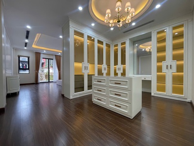 Hiếm bán nhà khu 918 phúc đồng 82m x 7t thang máy, gara oto 4 cái, khu phân lô, dân trí, ở sướng. 2