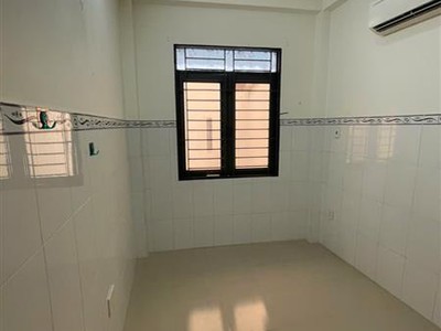  bán nhà ngay khu vip phan xích long 4 tầng, 15m2  2.7x6 , 3pn 2wc - 4.45 tỷ 2