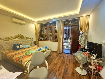 Bán tt tại trung tâm hà nội đầy đủ tiện ích ô tô cửa 3