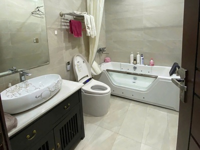 Cho thuê nhà nguyên căn Vin Marina đầy đủ nội thất . Phù hợp làm văn phòng , kinh doanh , ở 2