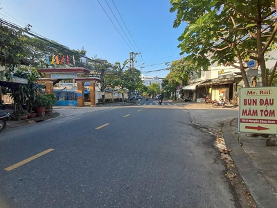  vài bước ra mặt tiền lớn- đường 6m -nguyễn công  hoan 0