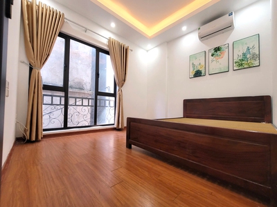 Chính chủ bán nhà 4 tầng, sổ đỏ, gần đường Oto tải tránh. 4