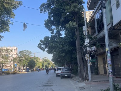 Bán nhà 2 mặt tiền Lê Thánh Tông, gần cầu Nguyễn Trãi, nhìn ra sông cực đỉnh. 0