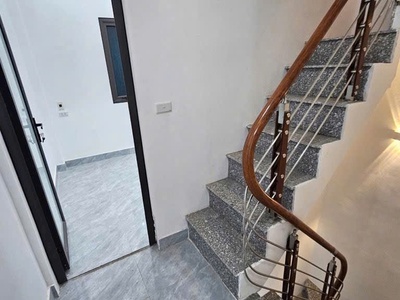 Bán nhà tam trinh 4 tầng long lanh ở ngay gần phố hoàng mai 3