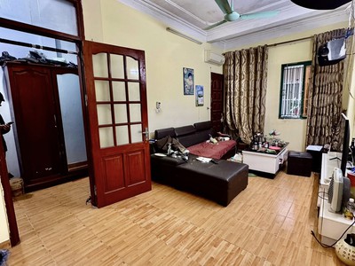 Bán nhà phố Giải Phóng, Hai Bà Trưng, ô tô đõ cửa, tiện KD, 5 tầng 40m2 giá 16.5 tỷ 2