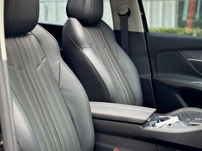 Peugeot 5008 Premium 0