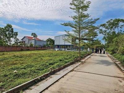 Chính chủ bán nhanh 2 lô liền kề nằm ngay chợ Đại Hiệp, dt 135m2, 60m2 đất ở 1