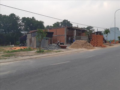 Đất nền gần ubnd long tân dt 120m shr nhựa 12m chỉ 980 triệu nh hỗ trợ 70 0