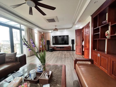 Thơm  mp trung hòa nc - tòa nhà 8t thang máy - 123m mt 8m - lô góc view hồ 2