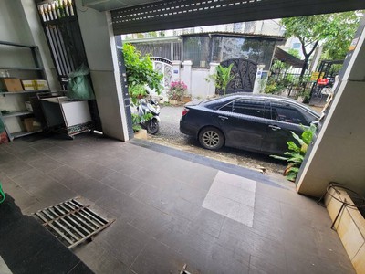 Bán biệt thự lô góc - gầntô ngọc vân -quận 12-ngang 7m 2