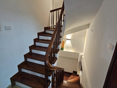 Bán nhà hoàng hoa thám, ô tô, kd lô góc 50m 5 tầng mt 5m 13,9t 1