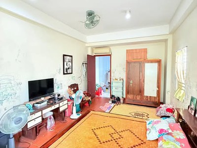 Nhà mặt tiền đường nhất chi mai phường 13 tân bình cũ. 4