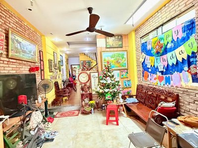 Nhà mặt tiền đường nhất chi mai phường 13 tân bình cũ. 0