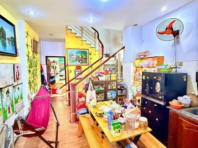 Nhà mặt tiền đường nhất chi mai phường 13 tân bình cũ. 1