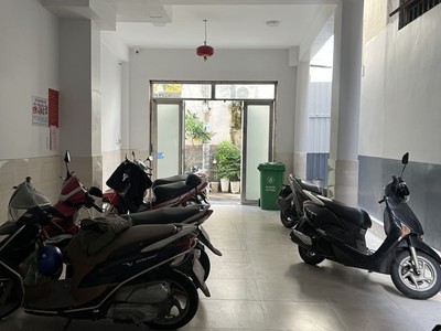 Bán chdv 5 tầng 10pn 11wc 5x20 dòng tiền 45tr/th ngay bùi minh trực 3