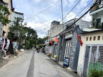 Bán gấp nhà 2 tầng 87m2 nở hậu đẹp linh xuân hxh chỉ 4.8 tỷ gần đh kinh tế luật 4