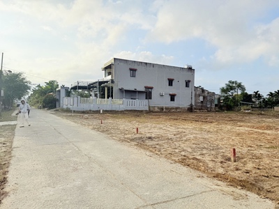 Chính chủ bán nhanh 2 lô liền kề nằm ngay chợ Đại Hiệp, dt 135m2, 60m2 đất ở 1