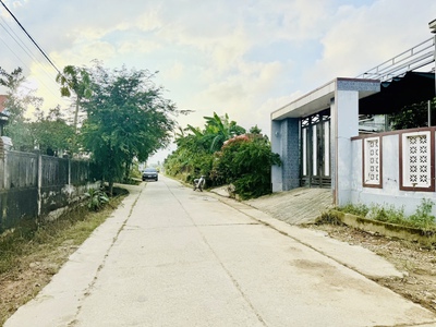 Chính chủ bán nhanh 2 lô liền kề nằm ngay chợ Đại Hiệp, dt 135m2, 60m2 đất ở 0