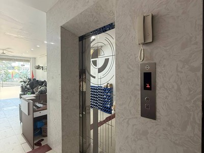 Bán nhà mặt đường khuất duy tiến-36m 7tầng 40mt-vỉa hè rộng- kinh doanh-giá 19,5tỷ 2